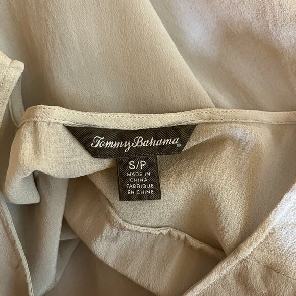 Tommy Bahama Size S Sheer Silk Short Sleeve Crepe Blouse Top Pale Grey - Picture 2 of 10